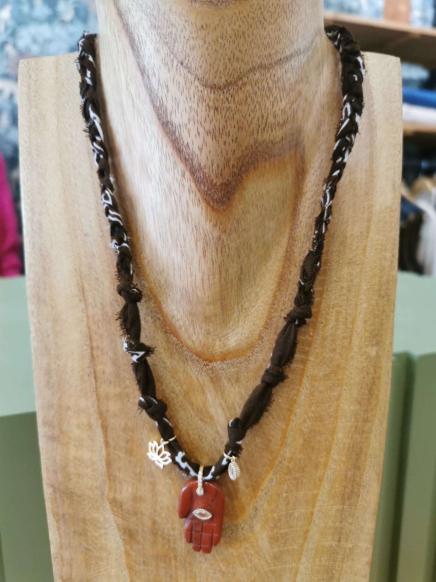 Collier BANDANA MARRON