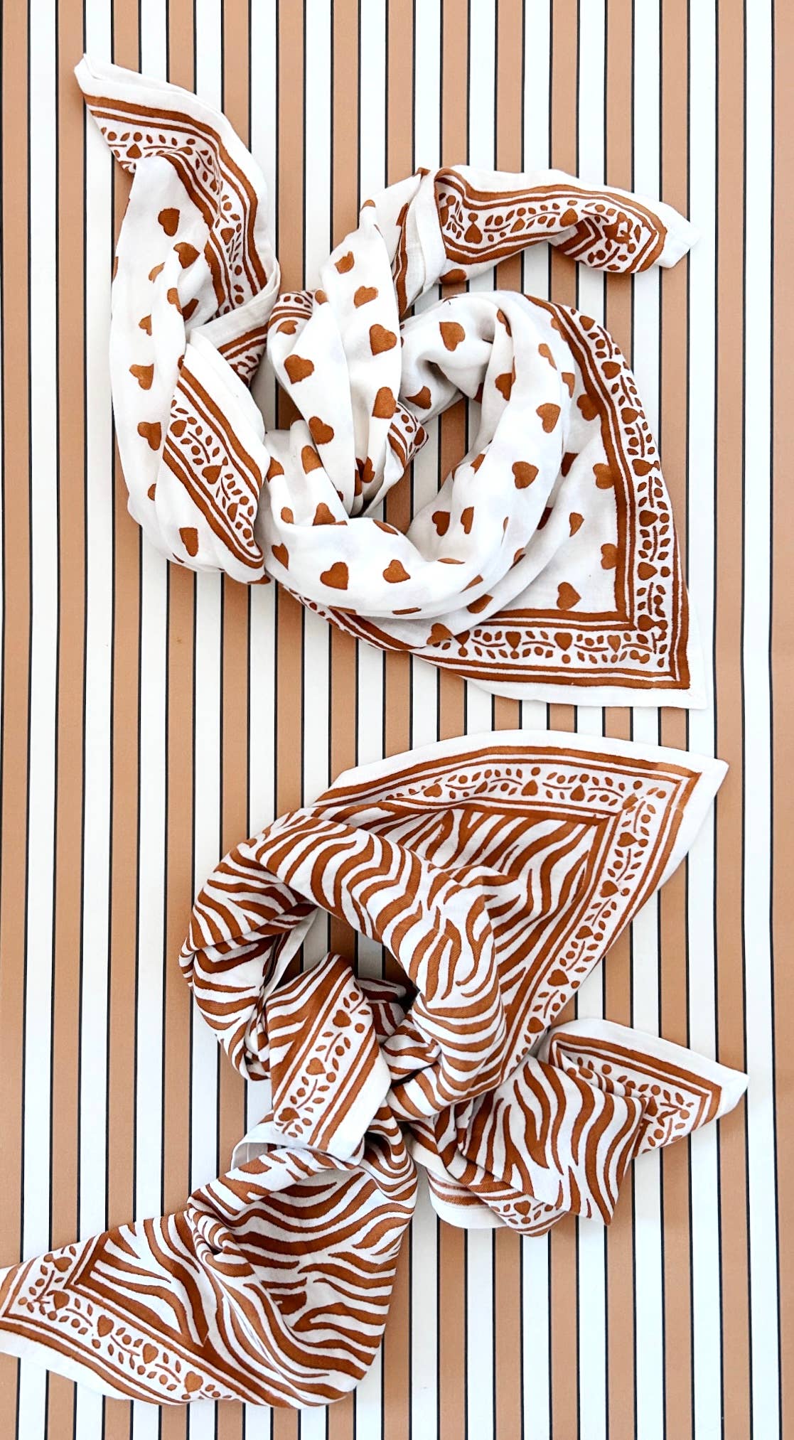 Foulard Adulte Zèbre Camel - 100 cm