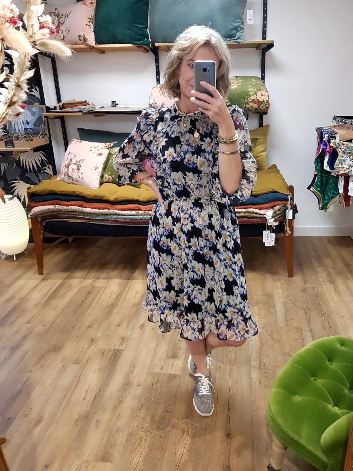 Robe BLACK FLOWER - Objsanni