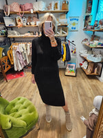 Charger l&#39;image dans la galerie, Robe BLACK - Amira
