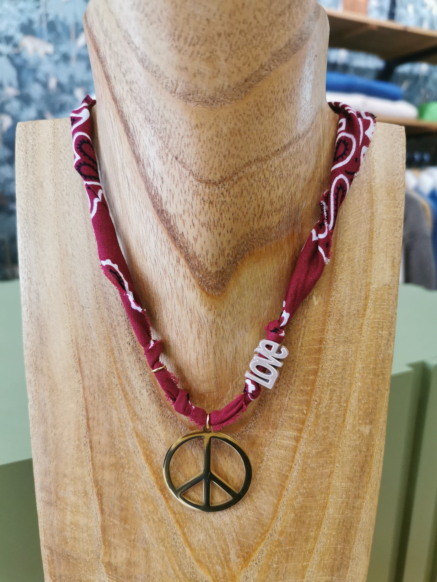 Collier BANDANA BORDEAUX