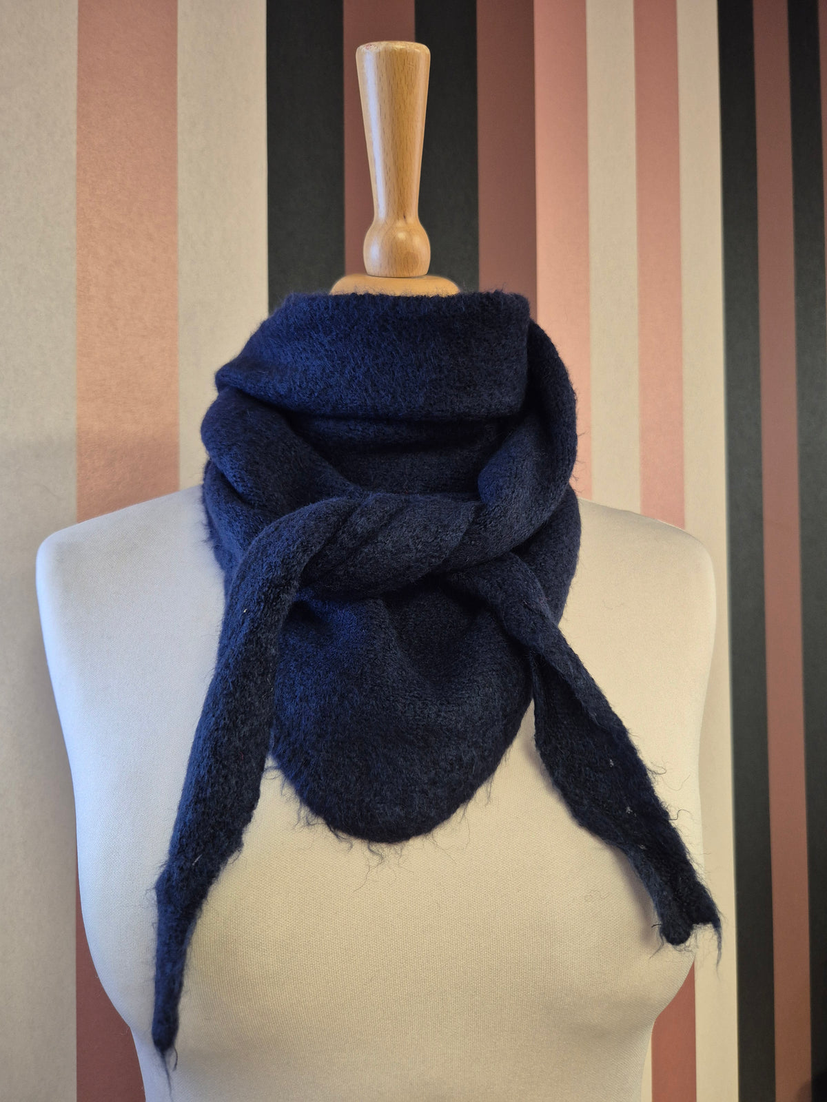 Echarpe triangle NAVY